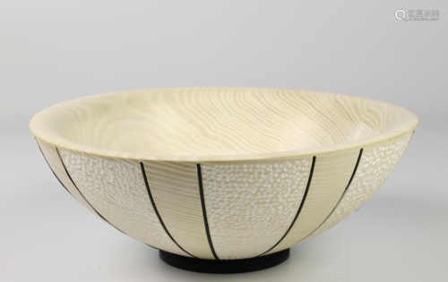 Trevor Lucky (UK) textured and bleached/coloured ash bowl 10x25cm. Signed