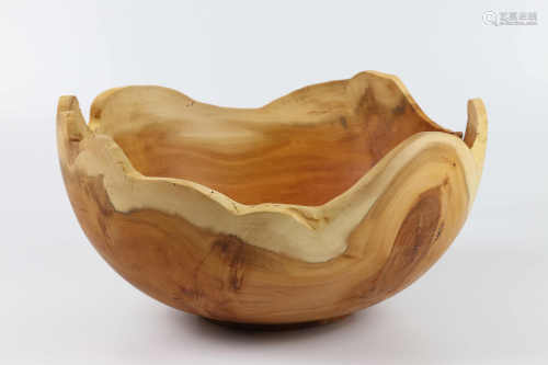 Dave Appleby (UK) yew natural edge bowl 17x32cm. Signed