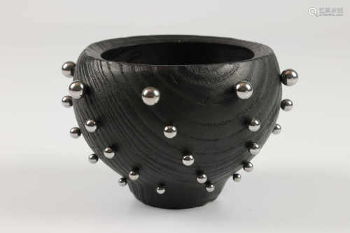 David Springett (UK) coloured ash bowl with steel balls / screws 9x12cm. Signed
