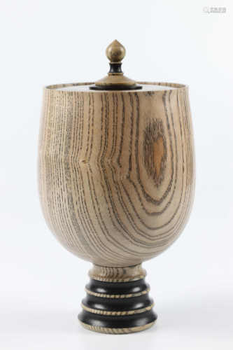 Jay Heryet (UK) ash lidded form 20x11cm. Signed