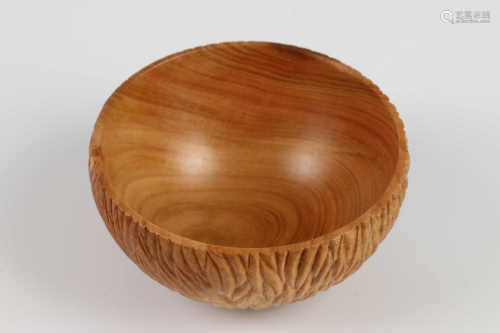Andi Wolfe (USA) Canary wood bowl 5x10cm. Signed