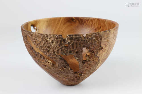 Neil Turner (Australia) textured burr elm bowl 11x17cm. Signed