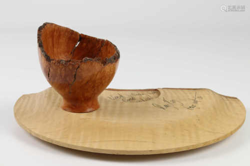 Nick Cook (USA) unknown burr natural edge bowl 9x8 cm with souvenir part turned platter from Ray Key