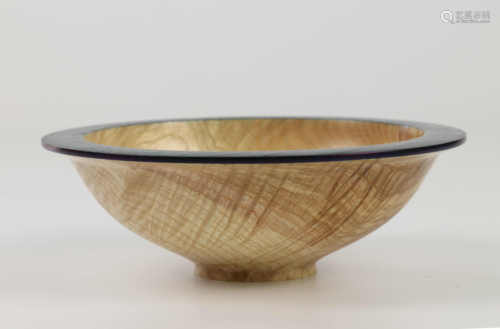 Roger Bennett (Ireland) rippled ash bowl with coloured rim, decorated with gold inlay 5x15cm. Signed