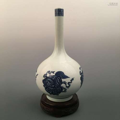 Chinese Blue-White 'Dragon' Bottle Vase, Qianlong mark