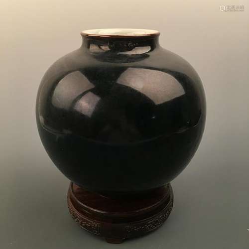 Chinese Black Glazed Jar, Yongzheng Mark