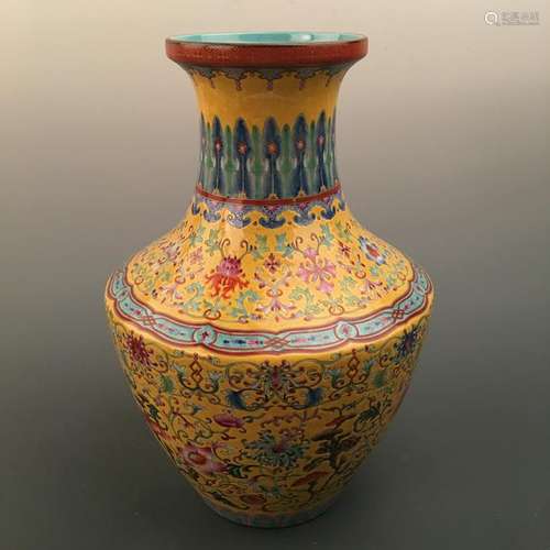 Chinese Famille Rose Vase, Qianlong Mark