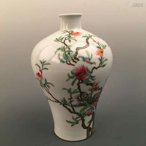 Chinese Famille Rose 'Peach' Meiping Vase, Qianlong