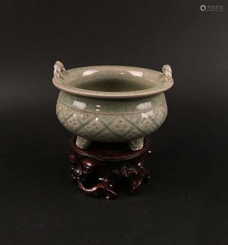 Chinese Longquan Ware Tripod Censer