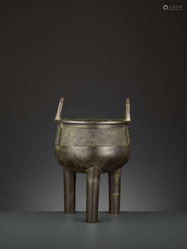 AN ARCHAISTIC BRONZE CENSER, DING