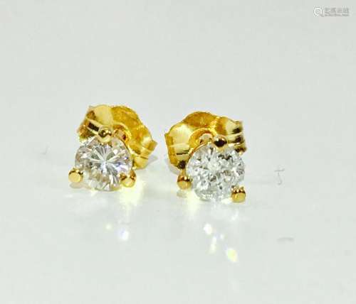 14K Yellow gold, 0.33 CT VS-SI Diamond Studs/earrings