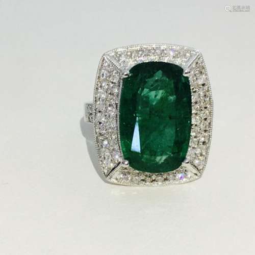 14K Gold, 100% natural 7.25 CT Emerald and Diamond Ring