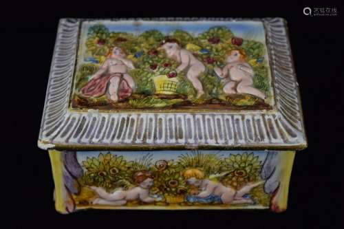 ITALIAN PAINTED PORCELAIN CUPID COVERED BOX