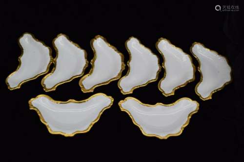 8 MYSTERY GOLD TRIM PORCELAIN HORS D'OEUVRE TRAYS