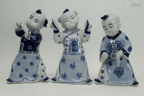 3PC CHINESE BLUE & WHITE PORCELAIN MUSICIANS