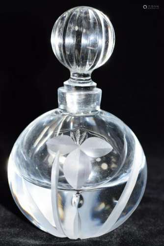 CLEAR CRYSTAL FLORAL PERFUME BOTTLE
