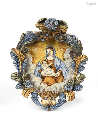 ITALIE, CASTELLI, XVIIIe.- Vierge à l'Enfant.- Médaillon décoratif en [...]