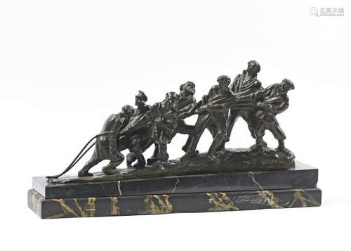 Serge ZELIKSON (1890-1966).- Les bateliers de la Volga.- Groupe en bronze patiné [...]