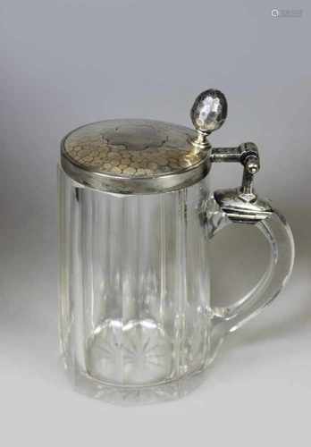 Humpen mit Silberdeckel, gepunzt 800, Glas, oktogonal geschliffen, 0,5l, H: 18 cm, D.: 8,5 cm,