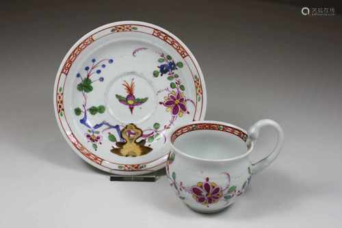 Tasse mit unterer, Meissen, blaue Schwertermarke unter Glasur, 19. Jh., 1. Wahl, Form: