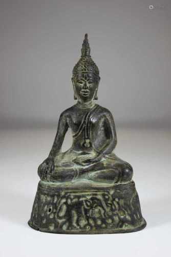 Buddha, Thailand 19. Jh., Bronze, Unterwerfung des Mara, H.: 18 cm.