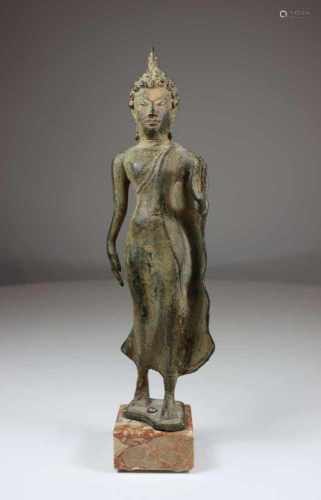 Buddha, Thailand 19. Jh., Bronze, Vitarka-mudra: Geste der Unterweisung, Rückseite fehlerhaft, H. o.
