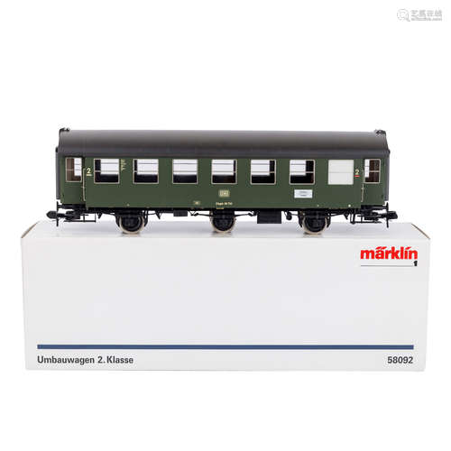 MÄRKLIN Umbauwagen 2. Klasse 58092, Spur 1.Grüner Personenwagen, 3-achsig mit beweglichen