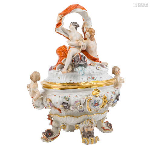 MEISSEN Deckelterrine mit Galatea und Acis aus dem Schwanenservice, 20. Jh.Modell von Johann Joachim