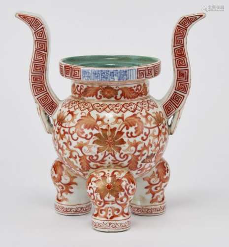Brûle-parfum, Chine, fin de la dynastie Qing (1644-1912) - Porcelaine émaillée [...]