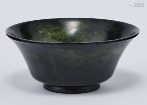 Bol, Chine - Jade épinard, D 16 cm -