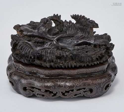 Socle, Chine, dynastie Qing (1644-1912) - Bois sculpté, figurant un lotus sur une [...]