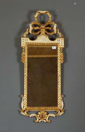 Miroir d'Entre Deux de Style Louis XVI. Fronton or…