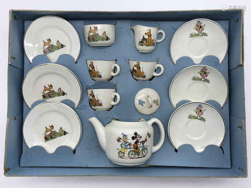 DISNEYLAND NURSERY TEA SET