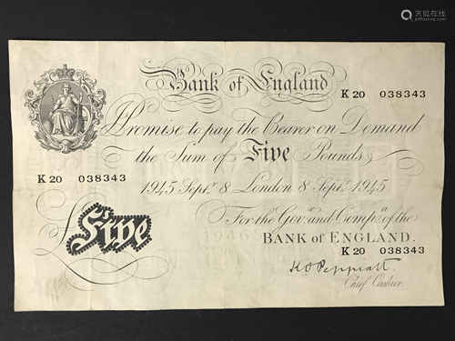 WHITE FIVE POUND NOTE - 1945 SIGNED PEPPIATT - K20 038343