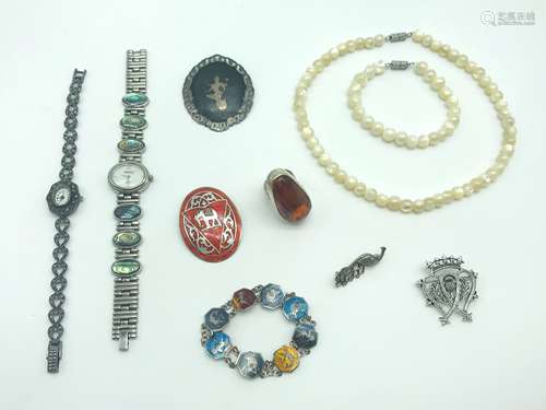 SELECTION OF COSTUME JEWELLERY INCLUDING SOME SILVER