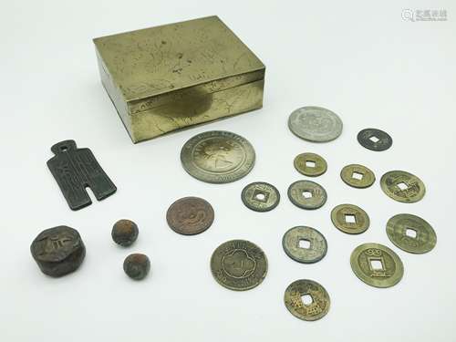 CHINESE BRASS BOX AND CHINESE SOUVENIR COINS