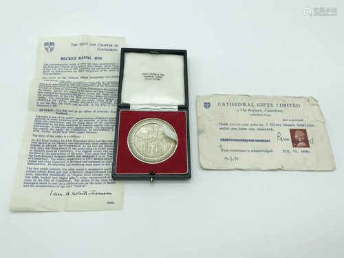 HALLMARKED SILVER 1970 BECKET MEDAL BOXED