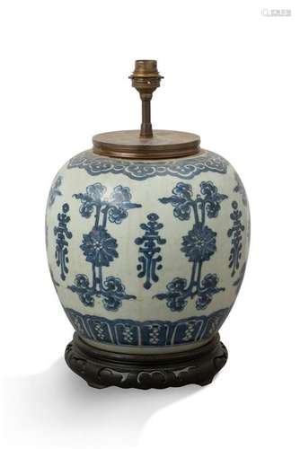 VASE MONTÉ en lampe en porcelaine bleu blanc de Ch…