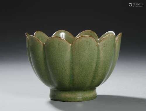 Chinese Celadon-Glazed Lobed Bowl