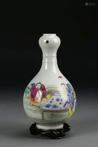 Chinese Famille Rose Garlic Mouth Vase