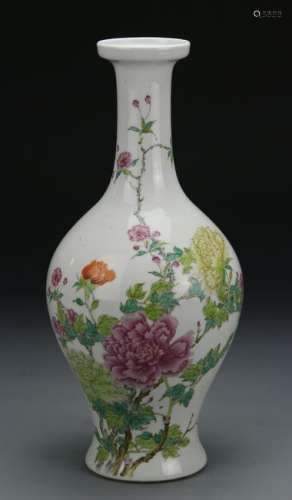 Chinese Famille Rose Baluster Vase
