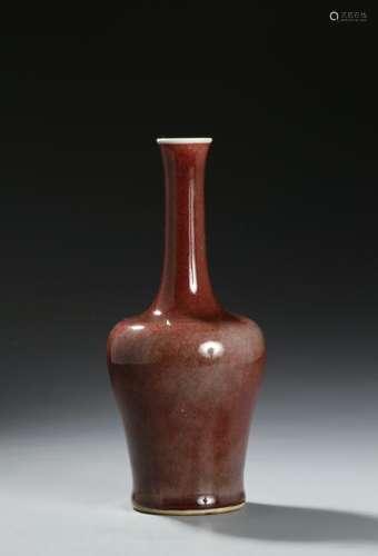 Chinese Peachbloom-Glazed Mallet Vase
