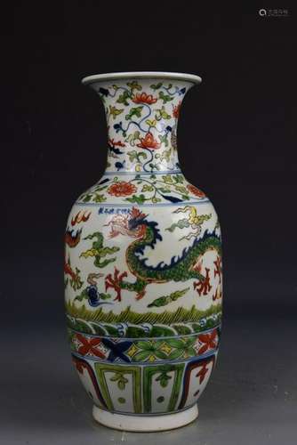 Chinese Wucai Vase