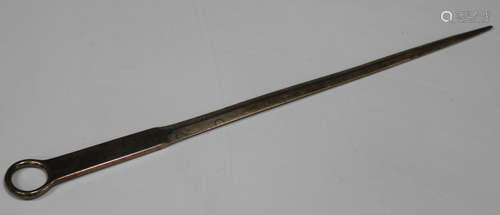 A George IV Scottish silver meat skewer with ring handle, Edinburgh 1822 by Andrew Wilkie, length