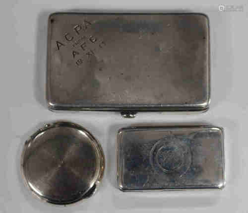 A Victorian silver rectangular vesta case, the hinged lid and sides with engine turned decoration,