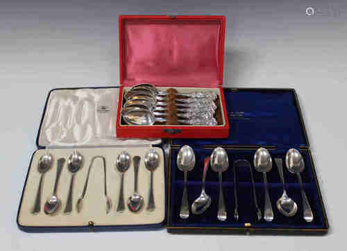 A set of six Victorian Scottish silver Queen's pattern teaspoons, Glasgow 1874 by R.T., together