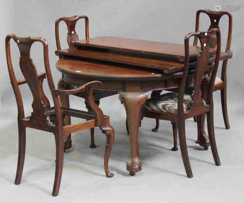 A George V mahogany dining room suite, comprising a sideboard, height 115cm, width 185cm, depth