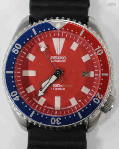 A Seiko Automatic Diver's wristwatch, the signed red dial with date-of-the-month aperture, white