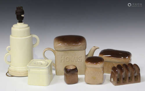 A collection of Carltonware Hovis pattern teawares, including a teapot and cover, two mugs, two