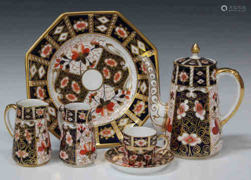 A matched Royal Crown Derby Japan pattern part service, pattern 2451, 1902-28 and later,